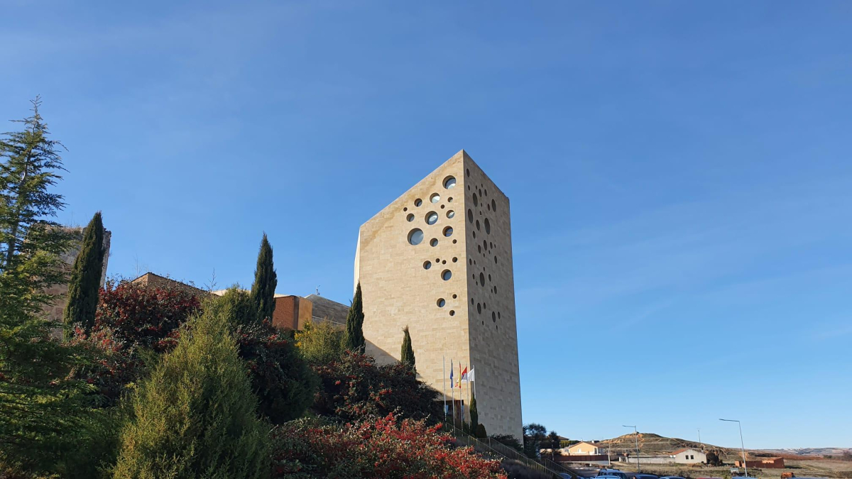 El Consejo Regulador Ribera fue diseñado por los arquitectos del Estudio Barozzi Veiga.