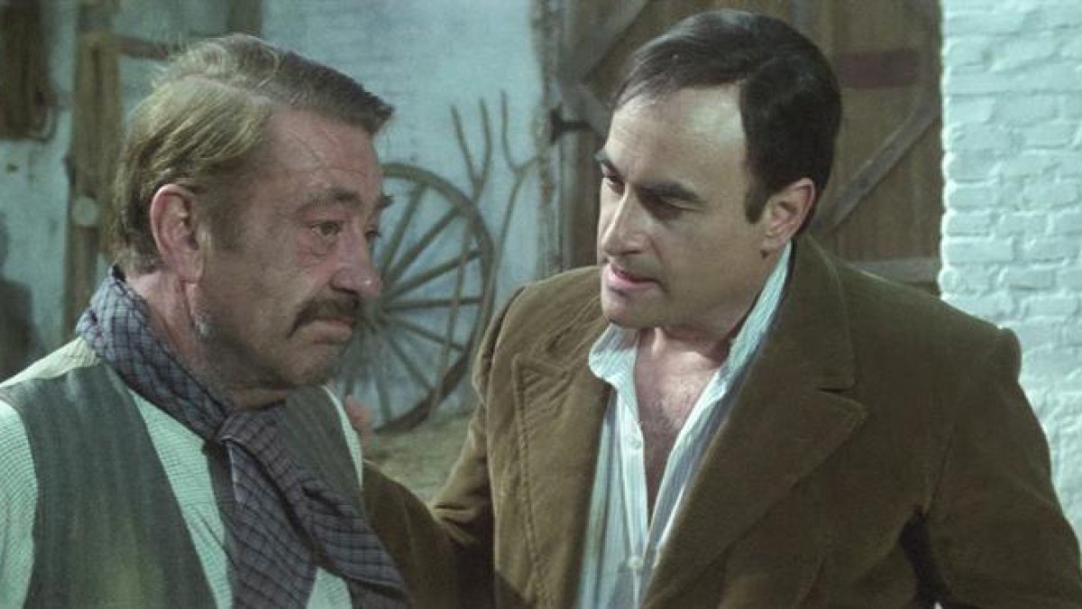 Pepe Calvo (izq.) y Paul Naschy, dos de los protagonistas de 'El huerto del Francés'. CULTURAL DIVERSITY FILMS