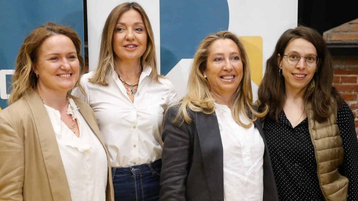 Mónica García, Carolina Blasco, Raquel Martín y Aurem Llobera. Cuatro mujeres al frente de Decide Burgos. SANTI OTERO