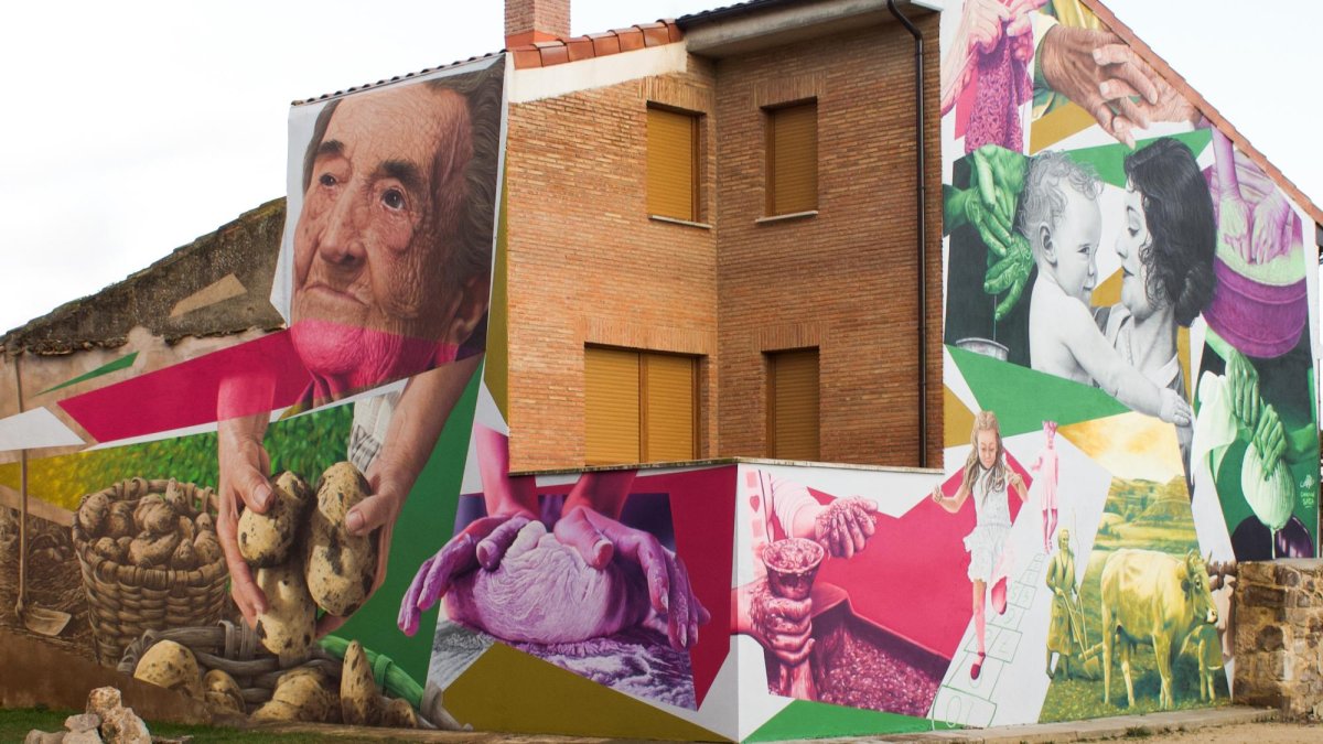 Nuevos murales creados por Christian Sasa en la provincia y la capital.