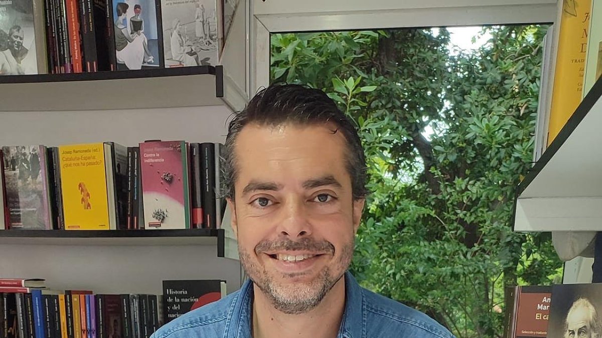 Joaquín Pérez Azaústre, en la reciente Feria del LIbro de Madrid.