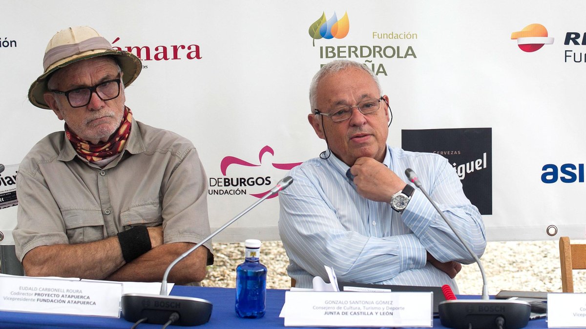 Manuel Santonja durante la presentación del inicio de campaña en Atapuerca