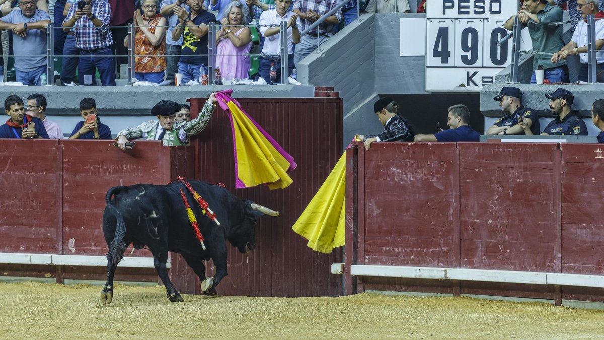 Rencoroso vuelve a los corrales, indultado tras su brava pelea con Daniel Luque
