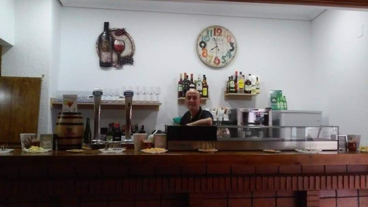 Imagen de Carlos Sierra, en la Bodeguilla de la calle Santa Claro