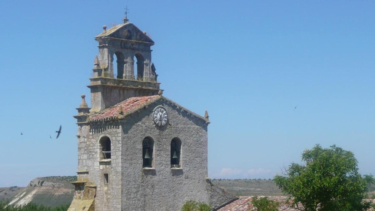Vista general de la iglesia de Masa.