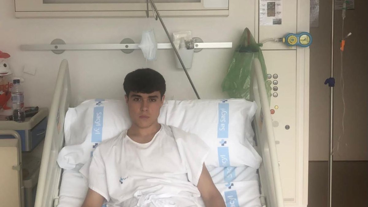 Jarocho sigue ingresado en el HUBU.