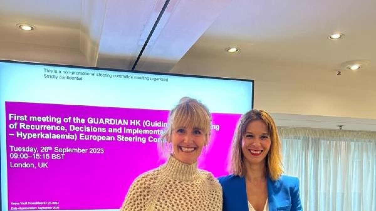 Las doctoras María Jesús Izquierdo y Clara Bonanad.