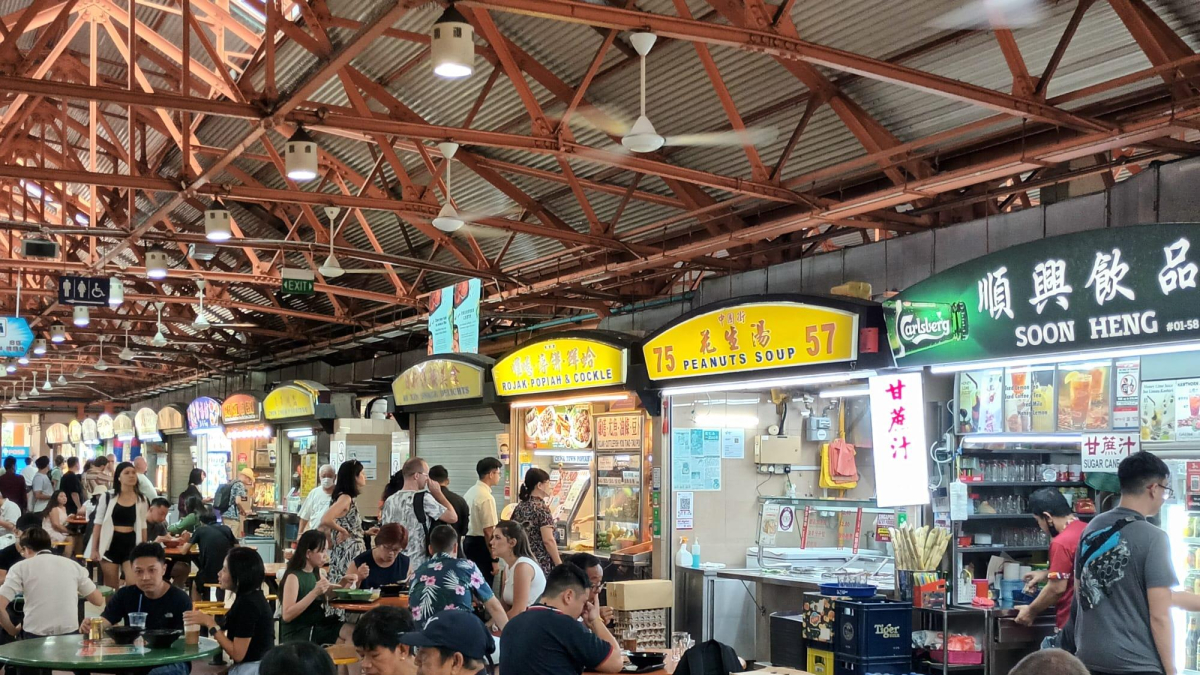 Imagen de un hawker en Singapur