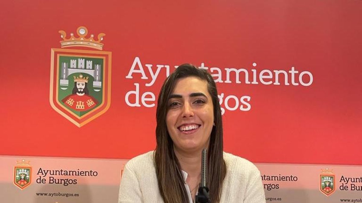 Andrea Ballesteros, portavoz del grupo municipal popular.