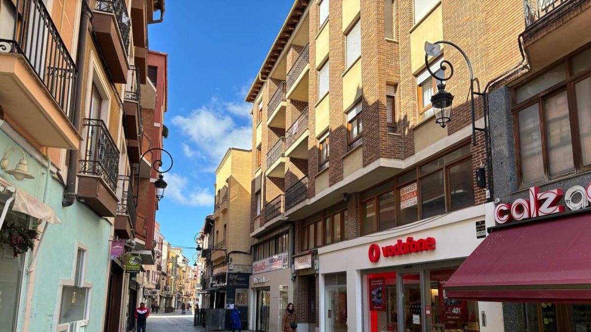 Isilla es la calle más comercial de Aranda