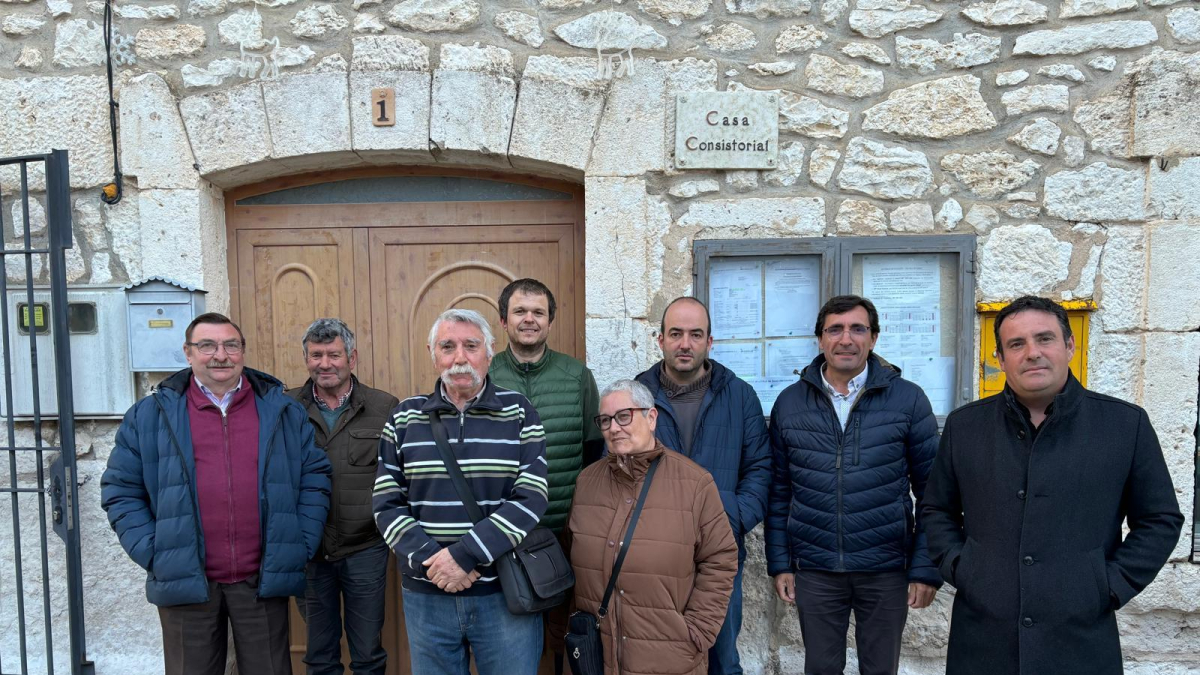 Los alcaldes representan a los pueblos de Fuentecén, Hoyales de Roa, Fuentelisendo, Adrada de Haza, La Sequera, Haza, Hontangas y Fuentemolinos