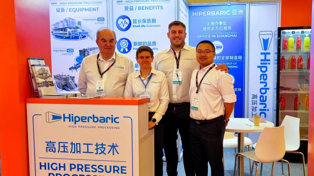 Andrés Hernando (i); Carole Tonello; Jorge Marraud y Guangqi Zeng en Sial Shanghái.