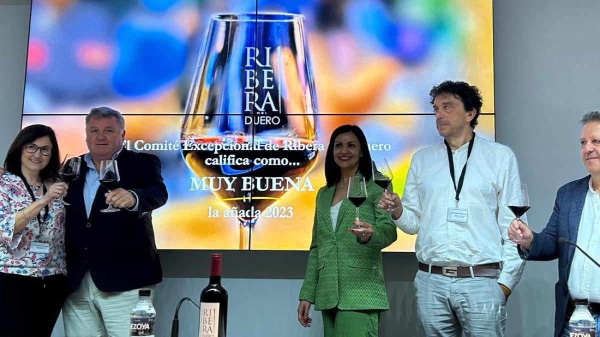 Imagen del momento en que el Consejo Regulador ha dado a conocer la calificación de la añada 2023