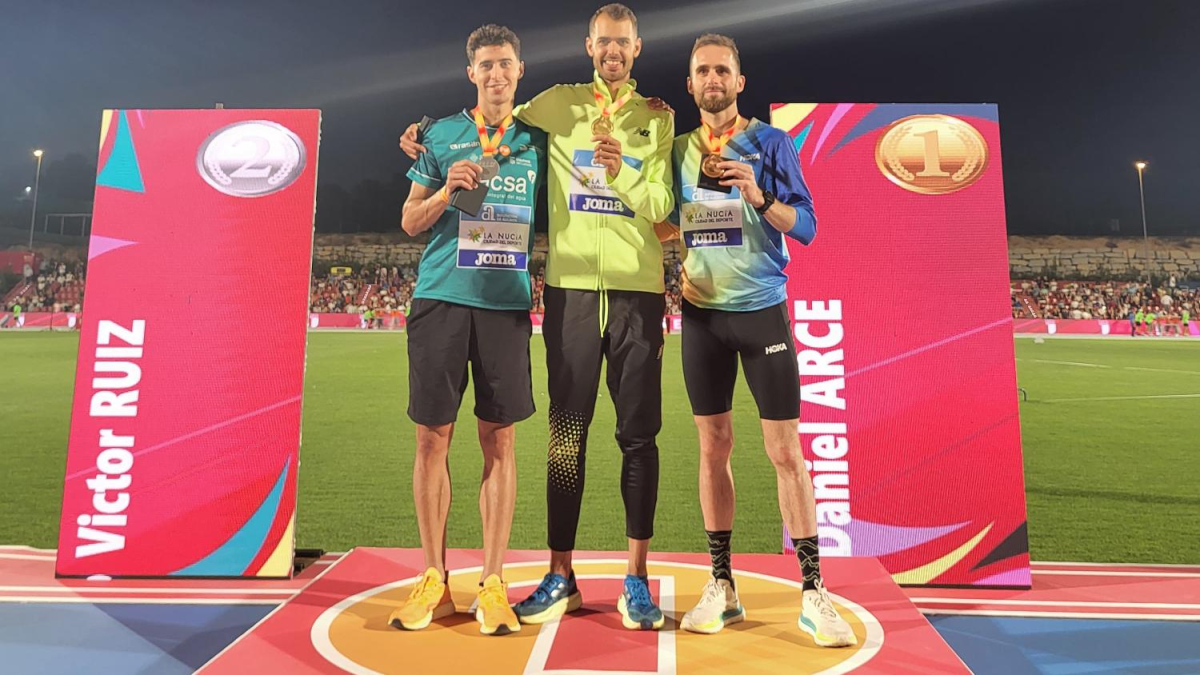 Dani Arce se hace con el oro en los 3.000 obstáculos en el campeonato de España.