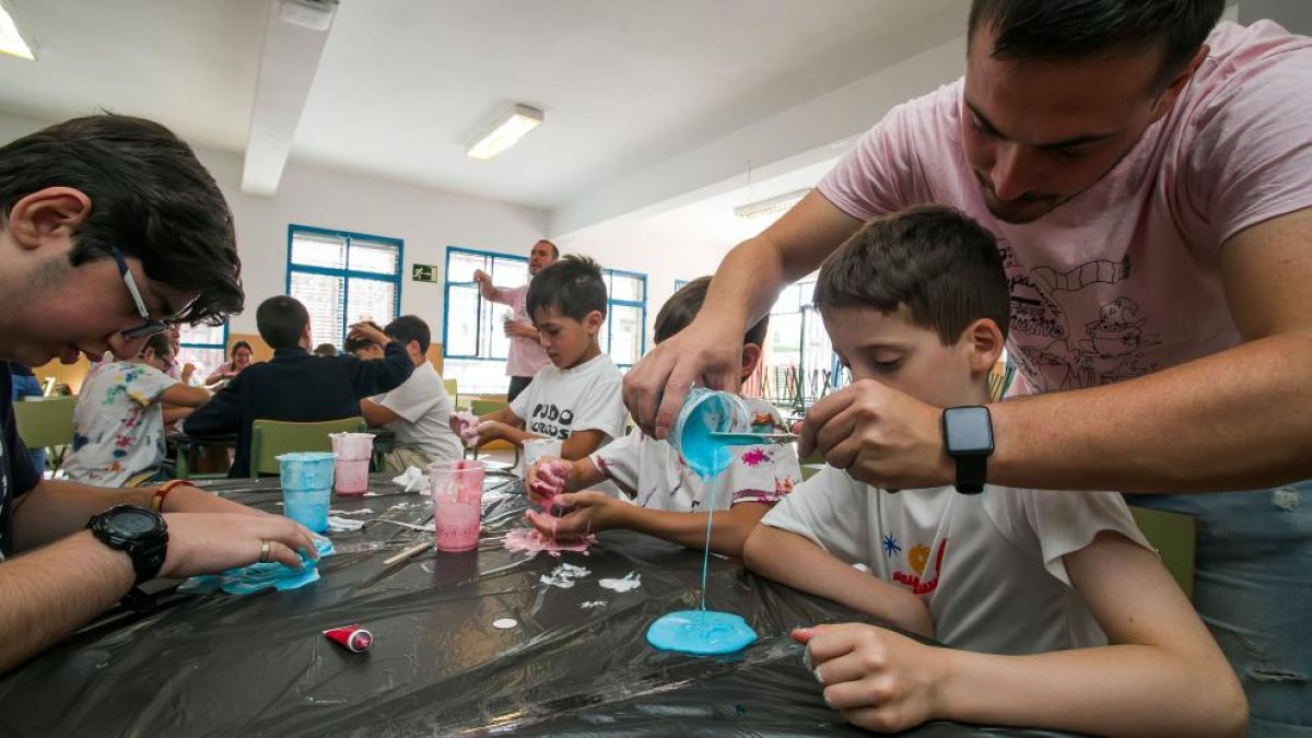 Imagen de archivo de un taller en un centro cívico de la ciudad.