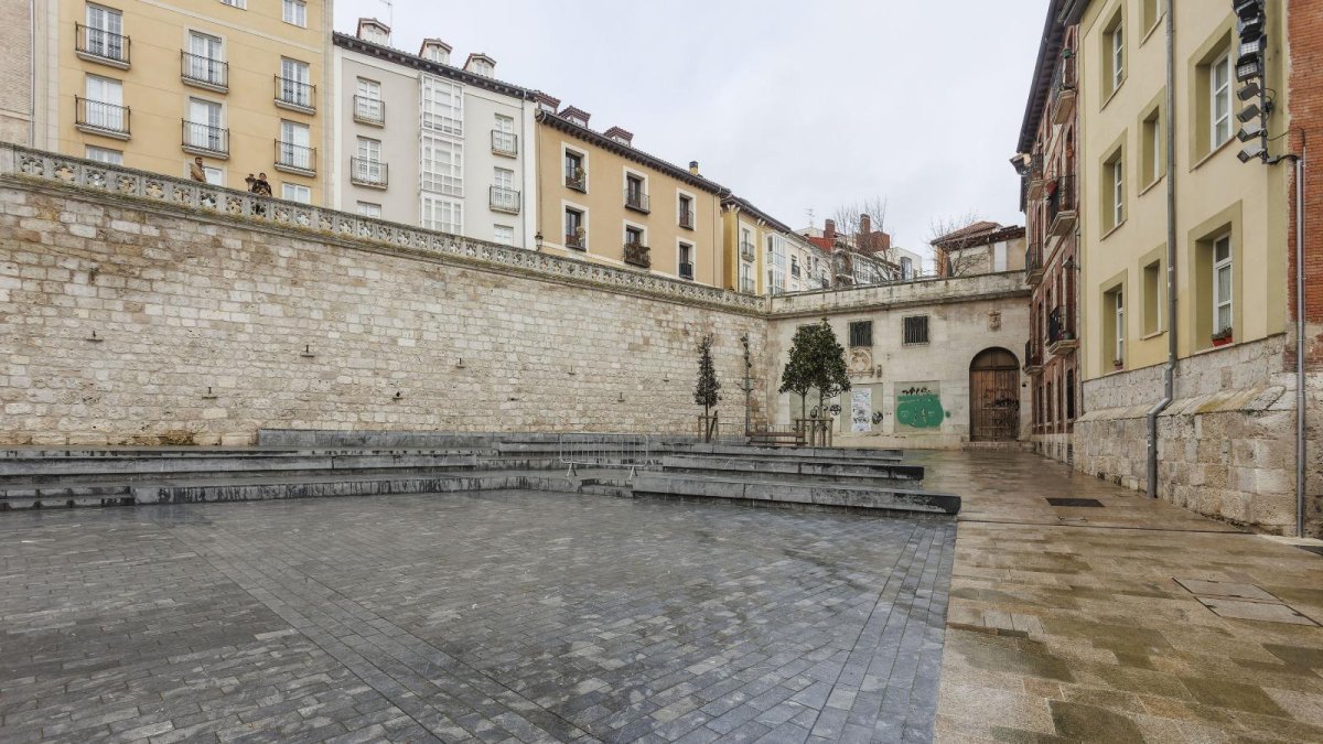 La zona anexa de la Llana de Afuera servirá de prolongación del centro, con mercados, presentaciones o proyecciones de la actividad interior.