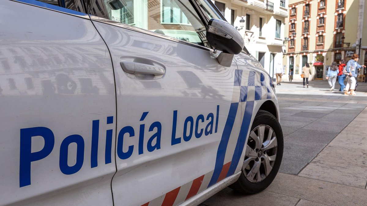 Vehículo de la Policía Local.