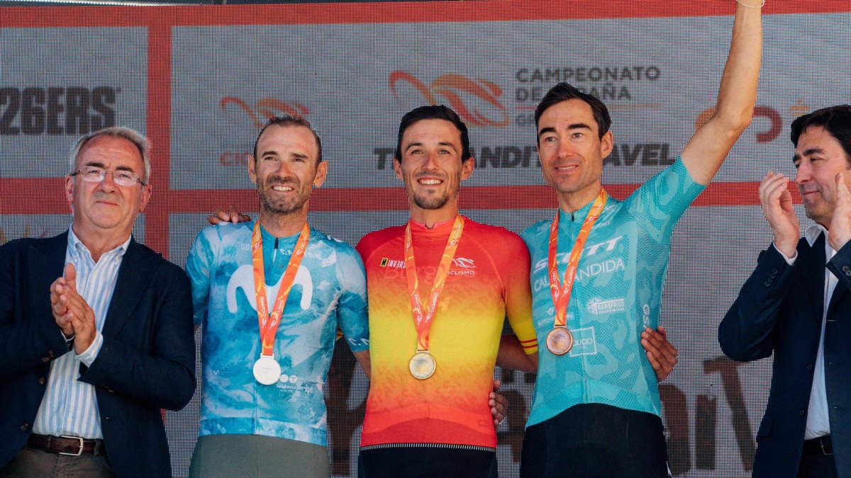 José Manuel Díaz, con su maillot de campeón de España.