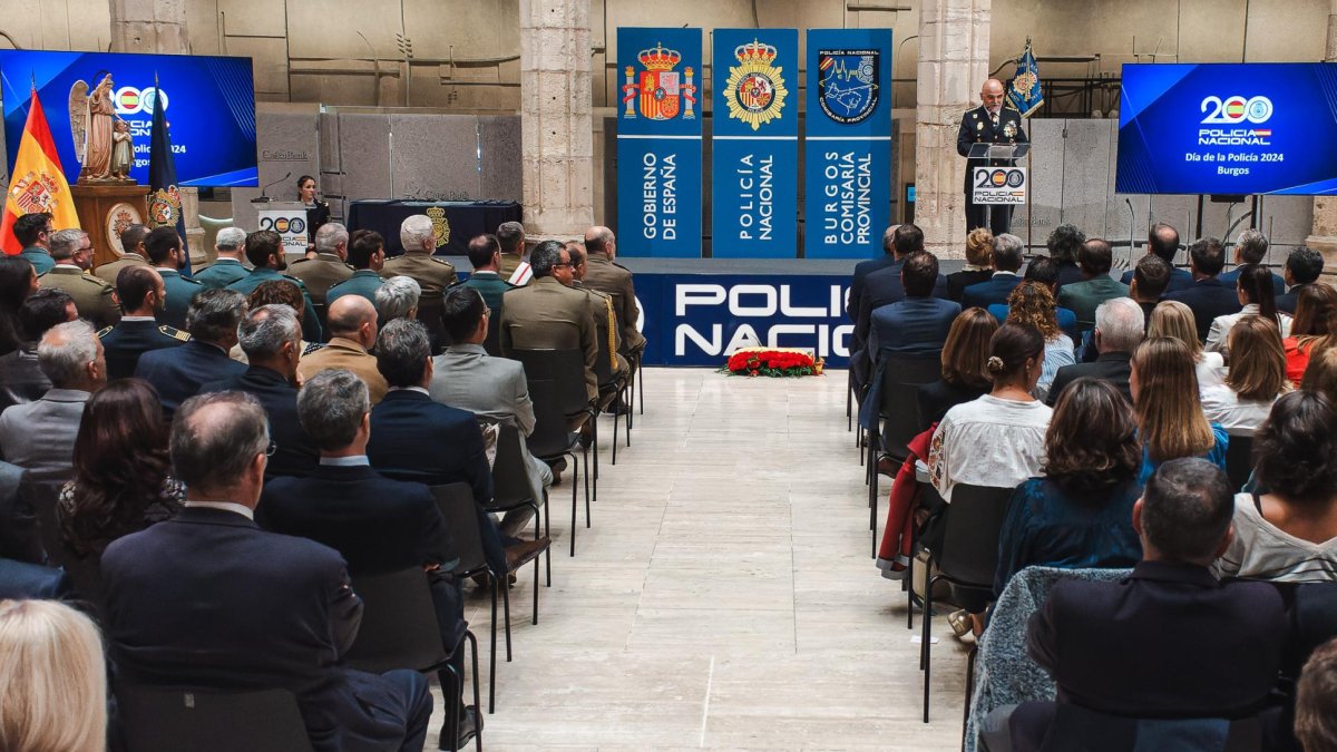 La Policía Nacional, celebrando la festividad de los Ángeles Custodios 2024 en Burgos.