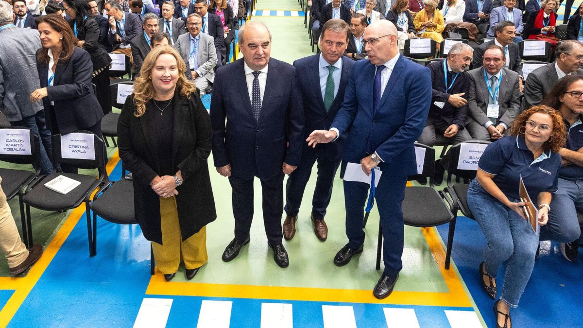 Cristina Ayala, Andrés Hernando, Borja Suárez y Carlos Martín Tobalina, en el 25 aniversario de Hiperbaric.