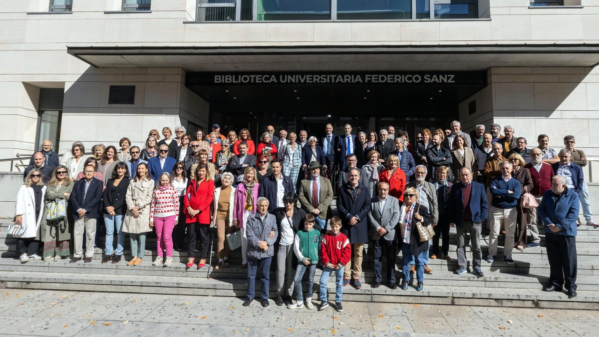 La biblioteca lleva ya el nombre del profesor Federico Sanz.
