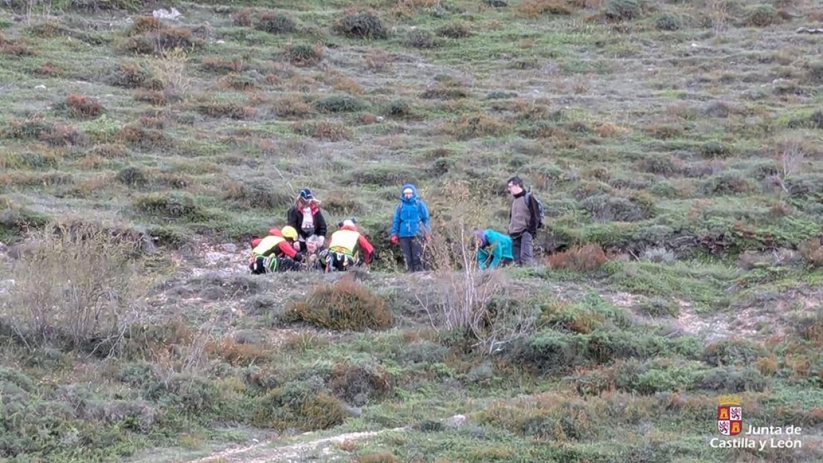 Rescate de la senderista accidentada.