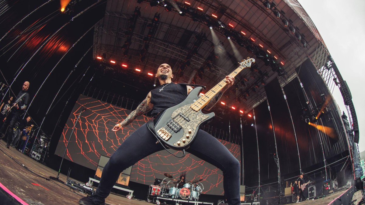 El grupo madrileño Sôber, en uno de sus demoledores directos.