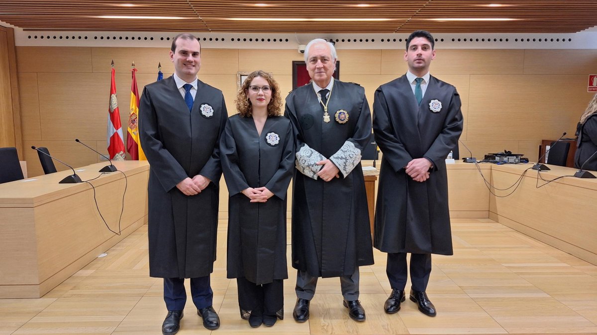 Tres jueces juran sus cargos y toman posesión ante la Sala de Gobierno del TSJCyL .
