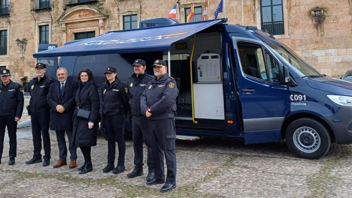 Presentación del Vehículo Integral de Documentación (VIDOC) en Lerma.