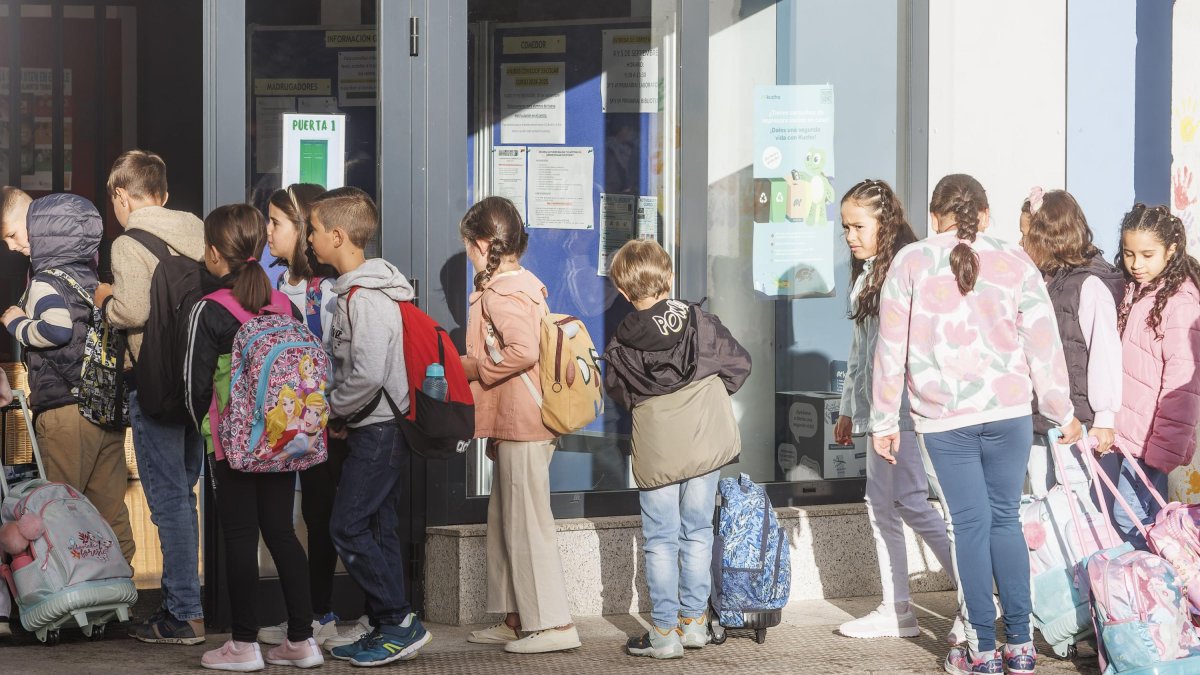 Primer día del curso 2024-2025 en un colegio de Burgos.