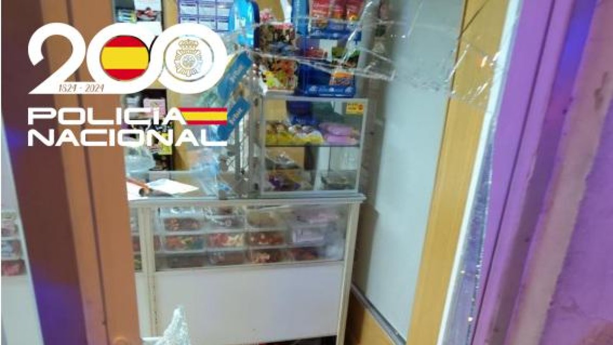 Imagen del comercio asaltado.
