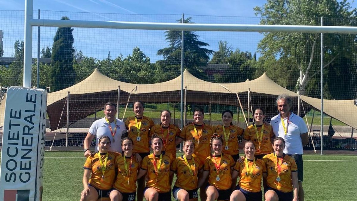 Subcampeonas con orgullo: las burgalesas del PRB Flor de Escocia UBU brillan en la Challenge nacional.