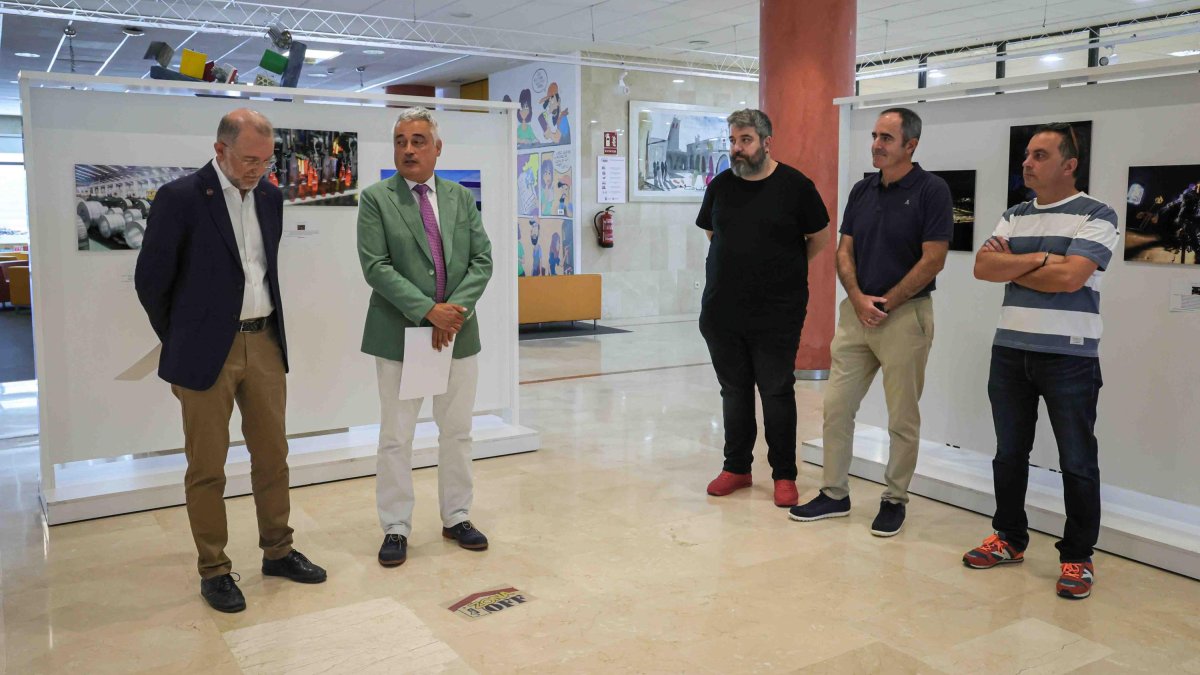 La entrega de premios se produjo en la Biblioteca Universitaria.