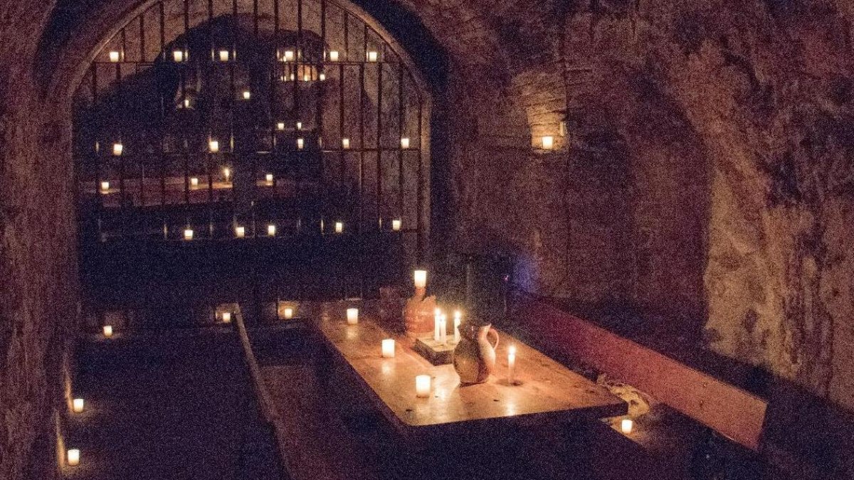 La noche de las velas vuelve a las bodegas subterráneas de Aranda