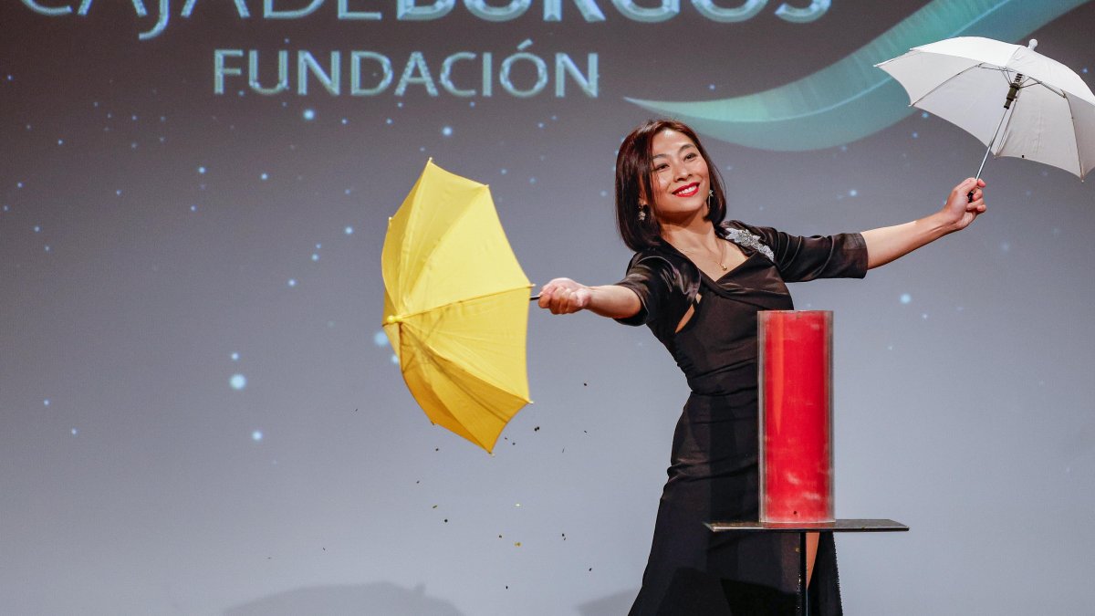 Violeta Zheng, en la presentación de la Gala Internacional y la Ruta de la Magia de Burgos.