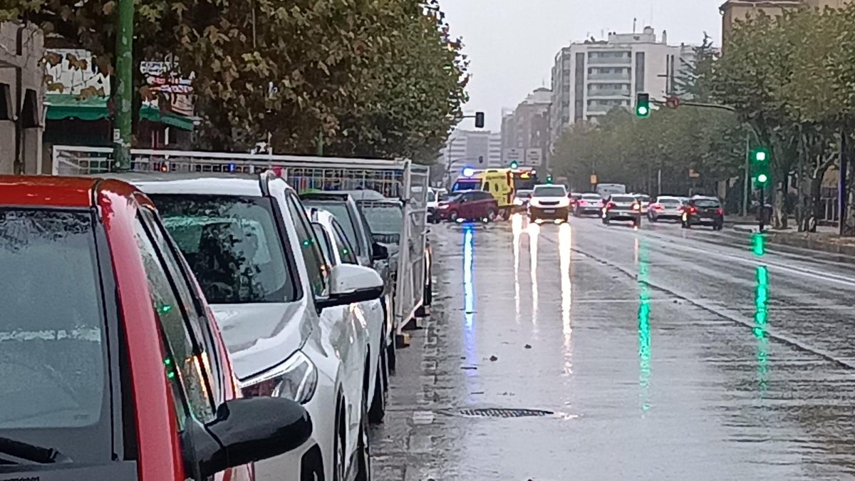 Accidente de tráfico en la calle Vitoria.