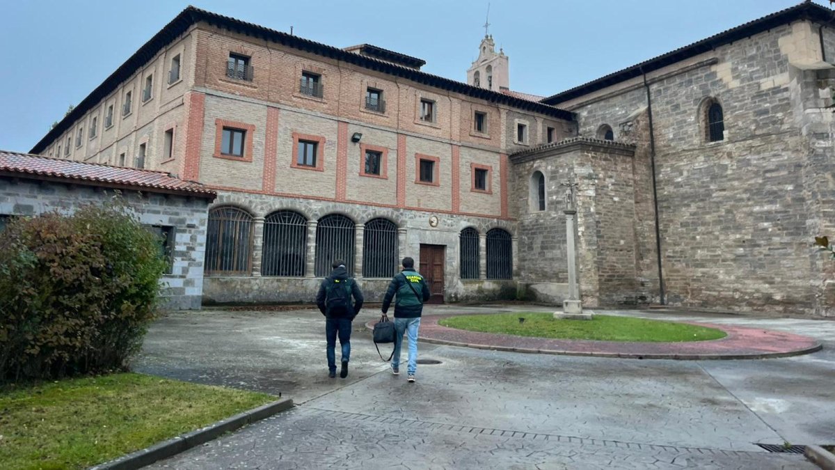 Intervención de la Guardia Civil en el monasterio de Belorado.