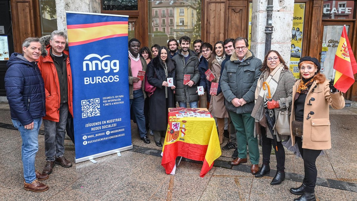 Nuevas Generaciones del PP celebra el Día de la Constitución.
