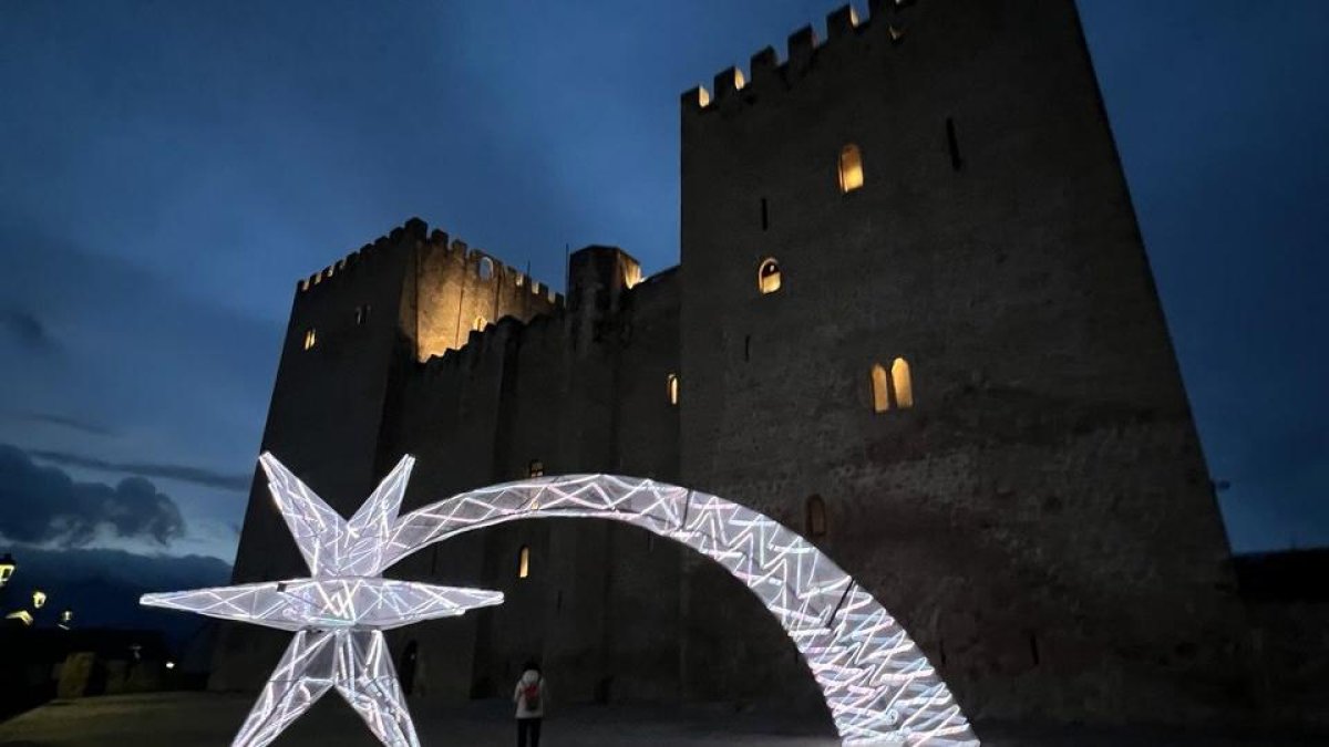 Iluminación en el  alcázar de los Condestables.