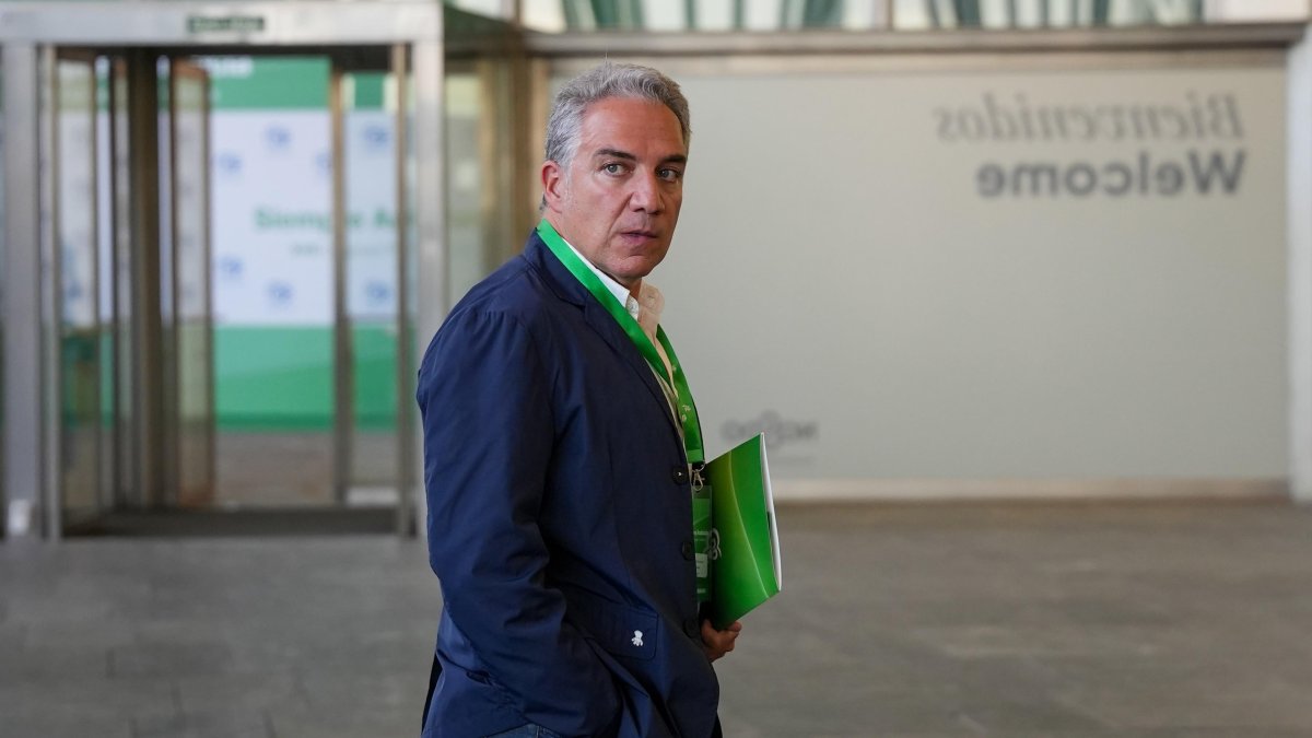 Archivo - El vicesecretario de Coordinación Autonómica y Local Análisis Electoral del Partido Popular, Elías Bendodo, en una foto de archivo.