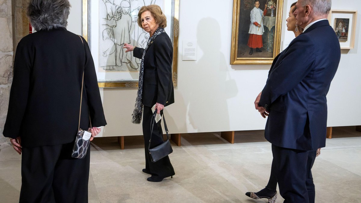 La reina Sofía inauguró la exposición.