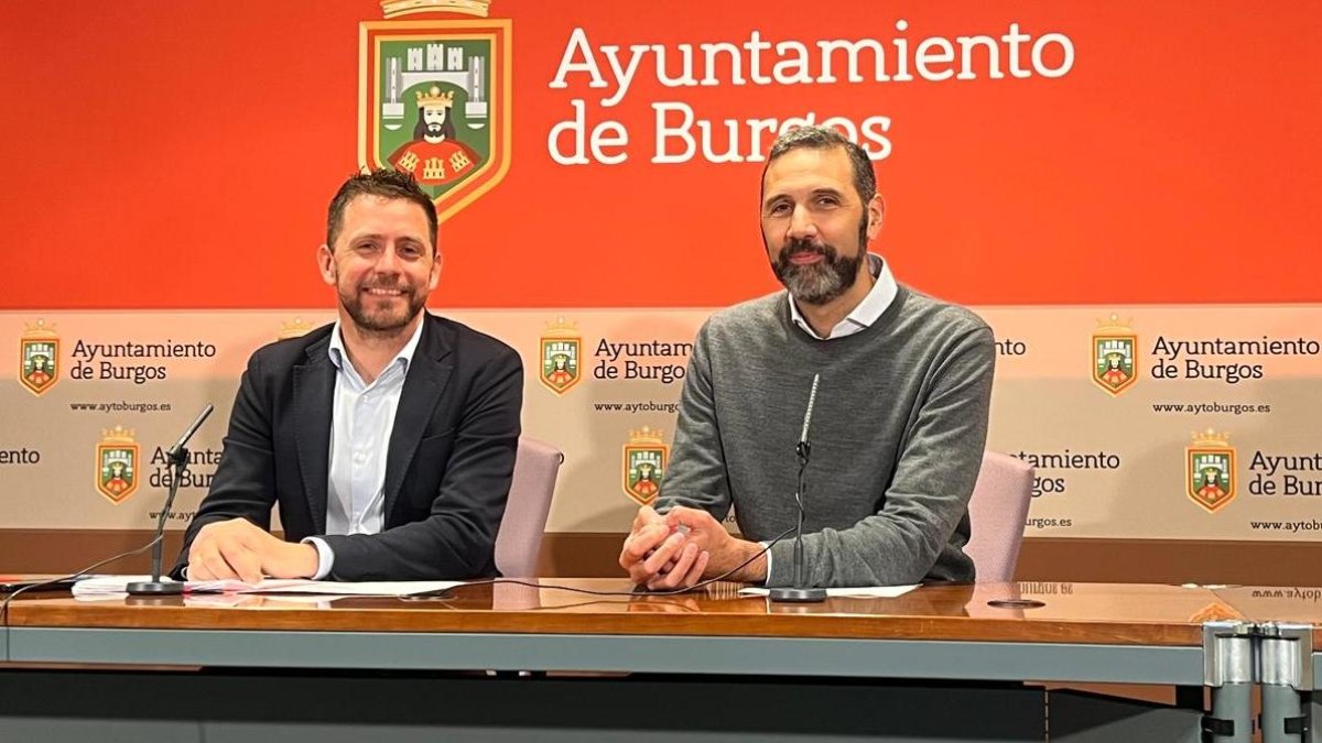Josué Temiño y Daniel Garabito, en rueda de prensa.