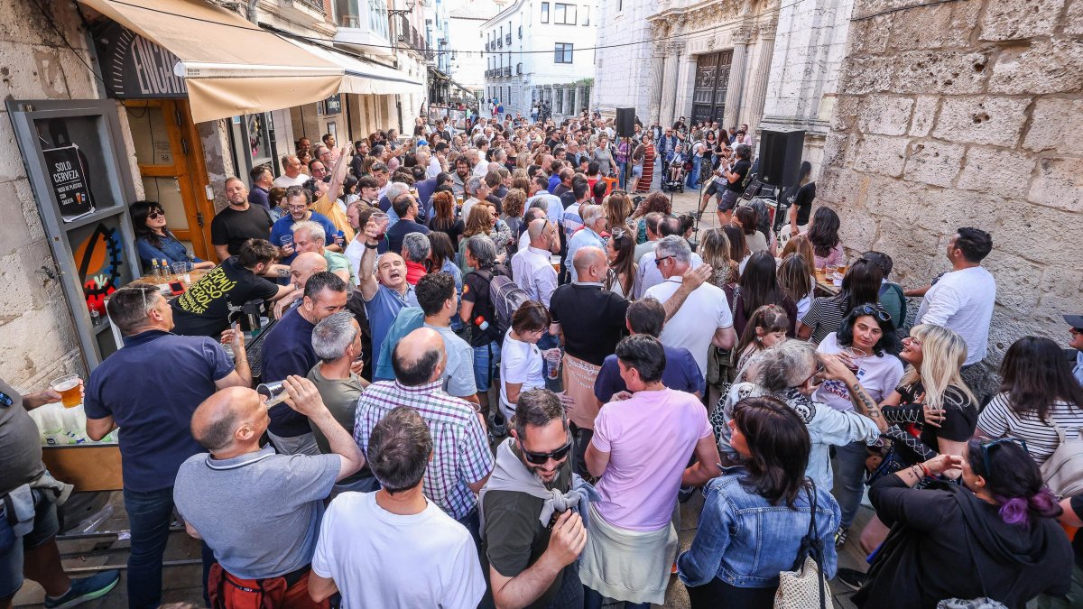 Instante de la fiesta preParral organizada por El Pez y Encarna's.
