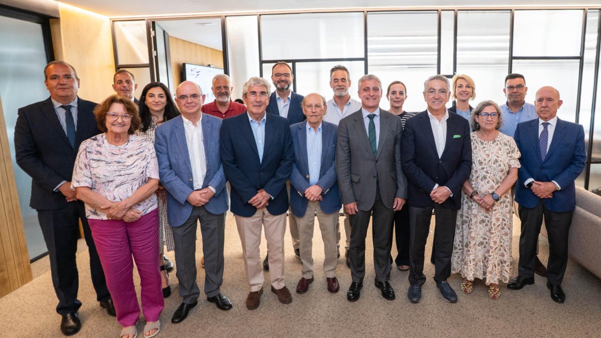 Además de Barbero, se incorporan al Patronato María Eugenia Clemente y Fernando Puente en sustitución de Antonio de Santiago, Ginés Clemente y Fernando Rodríguez Porres