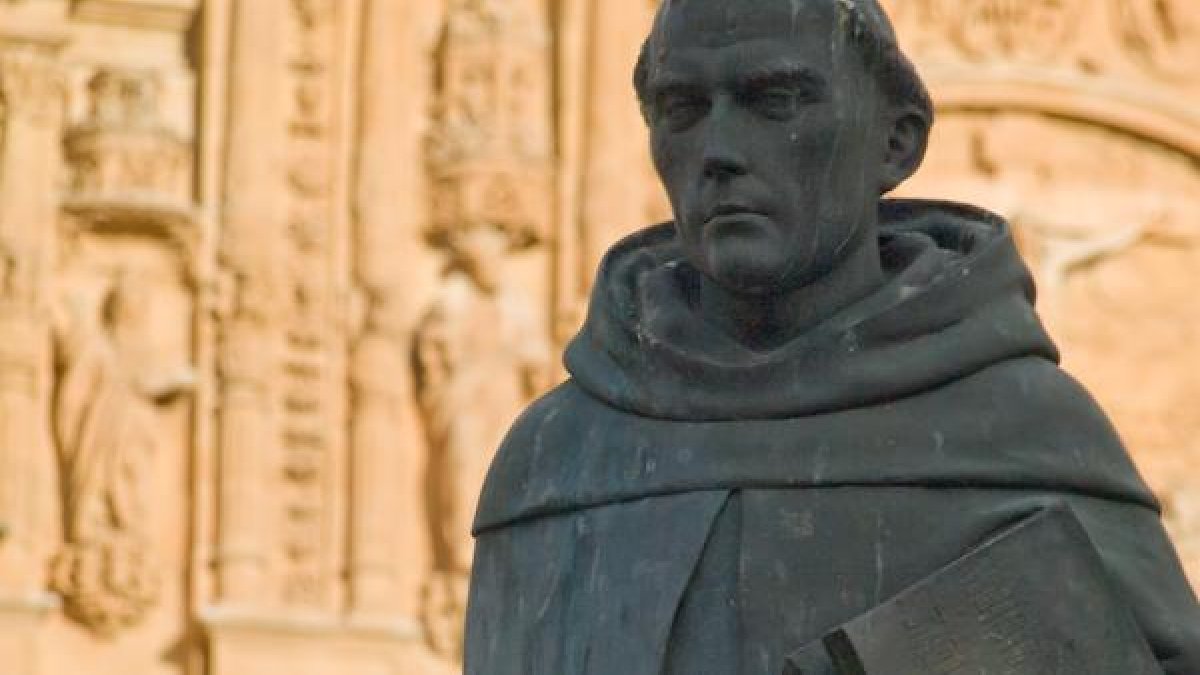 Estatua de Francisco de Vitoria en Salamanca