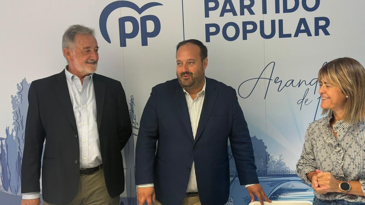 Rasero junto a Cristina Valderas y José María Jimeno