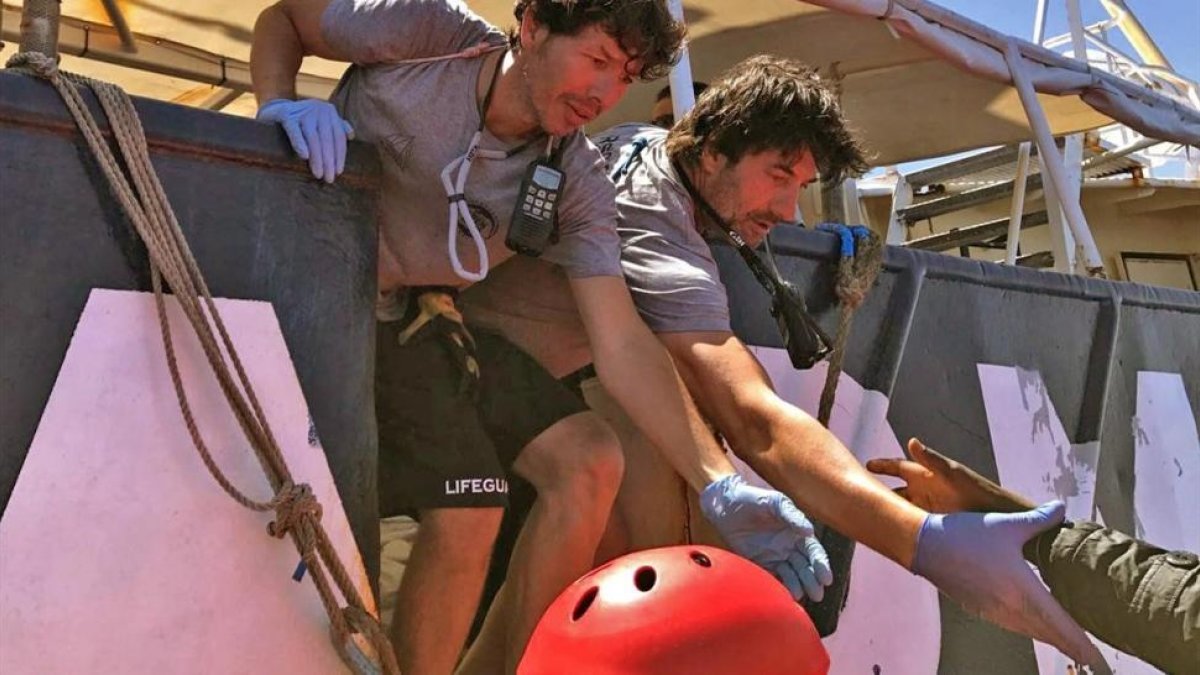 Villacampa colabora en un rescate en el Mediterráneo.-/ PROACTIVA OPEN ARMS