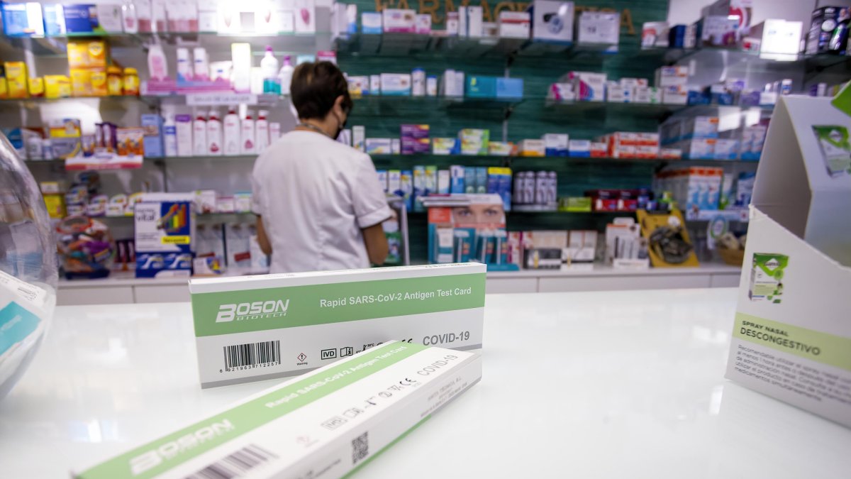 Imagen de test de antígenos de farmacia. SANTI OTERO