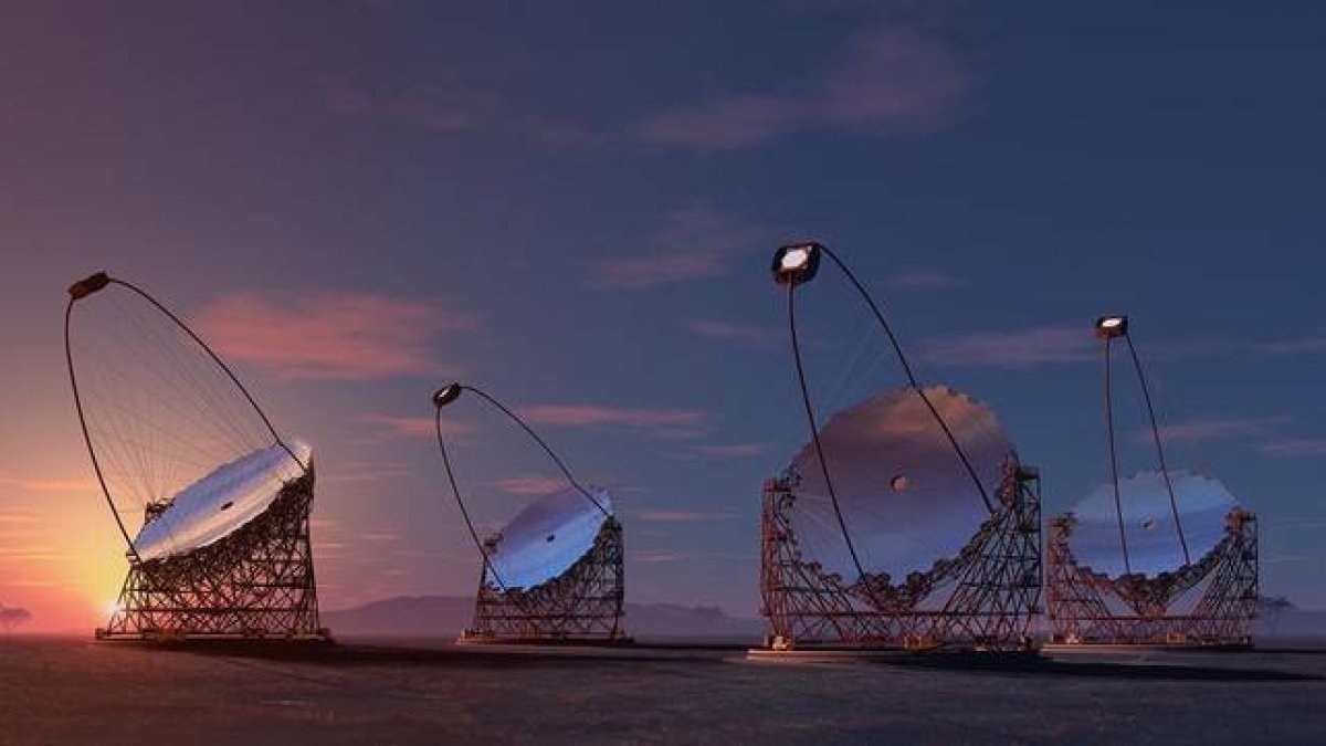 Representación artística de los cuatro telescopios gigantes propuestos para el CTA (Cherenkov Telescope Array o Red de Telescopios Cherenkov) en la isla canaria de La Palma.-Foto: IFAE-Consorcio CTA.