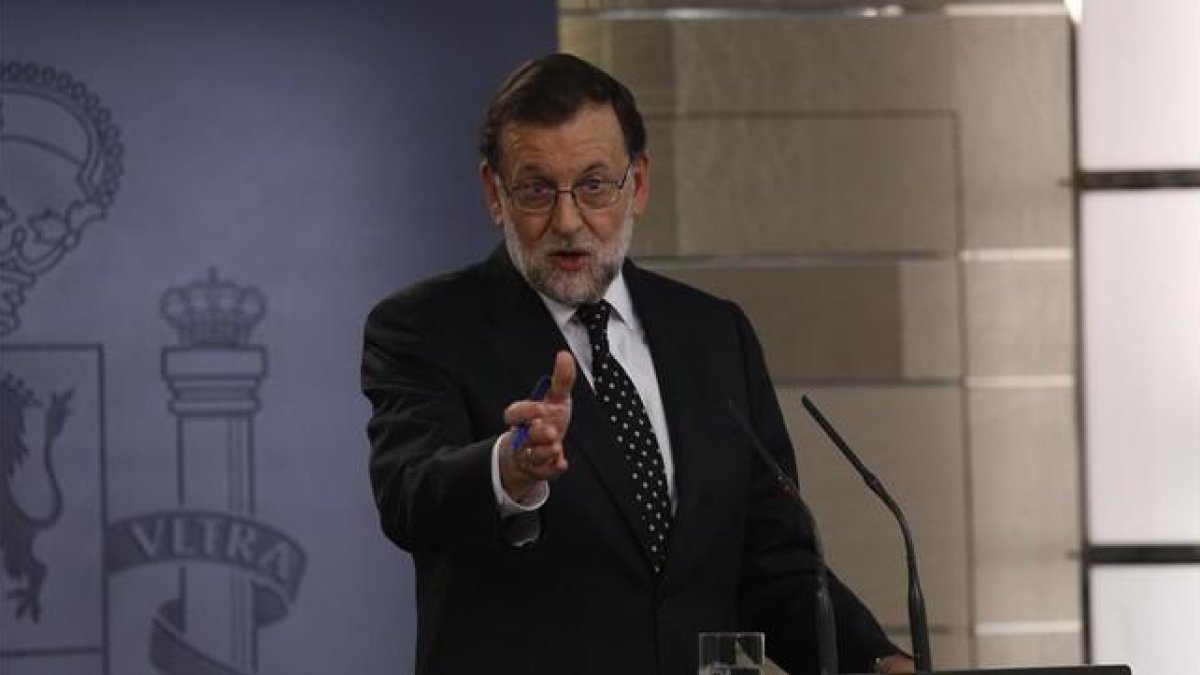 El presidente del Gobierno en funciones, Mariano Rajoy, en rueda de prensa.-DAVID CASTRO